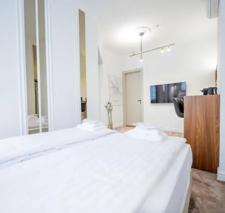 Makenzi Apartment Belgrade