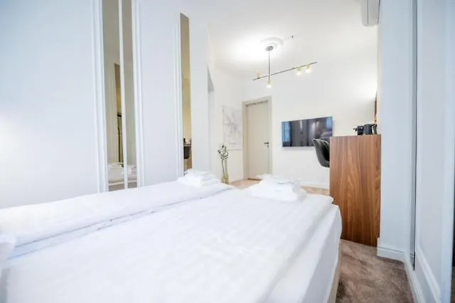 Makenzi アパート ベオグラード